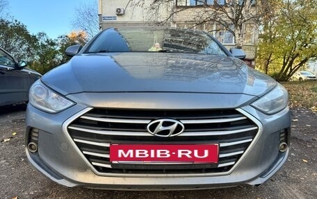 Hyundai Elantra VI рестайлинг, 2017 год, 750 000 рублей, 1 фотография