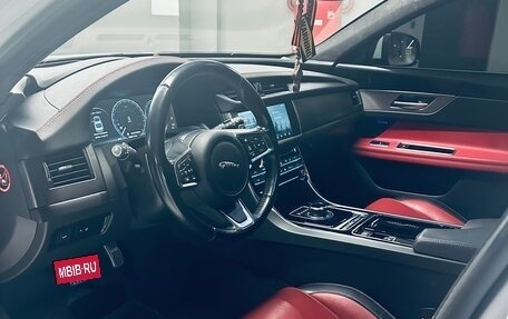 Jaguar XF II, 2020 год, 3 000 000 рублей, 10 фотография