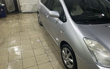 Toyota Prius, 2009 год, 700 000 рублей, 2 фотография