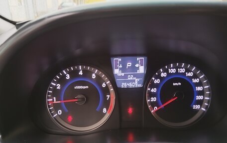 Hyundai Solaris II рестайлинг, 2016 год, 950 000 рублей, 5 фотография