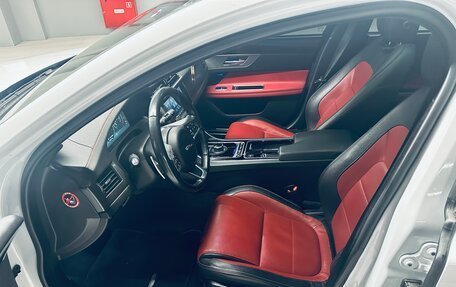 Jaguar XF II, 2020 год, 3 000 000 рублей, 24 фотография