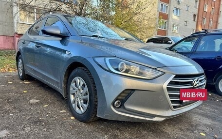 Hyundai Elantra VI рестайлинг, 2017 год, 750 000 рублей, 3 фотография
