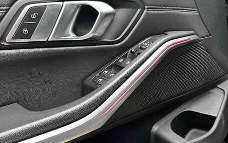 BMW 3 серия, 2019 год, 3 150 000 рублей, 15 фотография