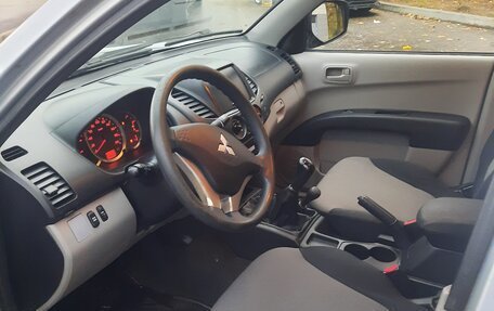 Mitsubishi L200 IV рестайлинг, 2011 год, 1 250 000 рублей, 3 фотография