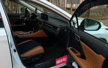 Lexus RX IV рестайлинг, 2021 год, 4 899 999 рублей, 12 фотография