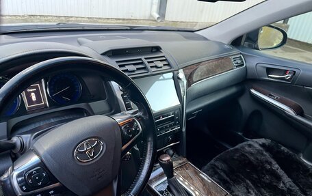 Toyota Camry, 2018 год, 2 100 000 рублей, 4 фотография