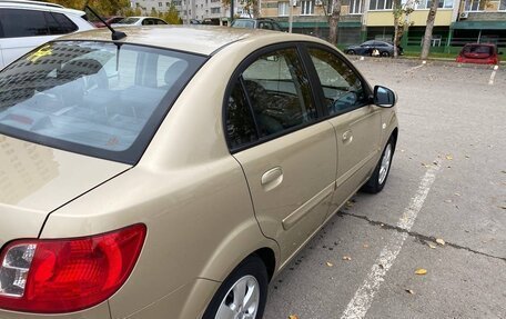 KIA Rio II, 2011 год, 650 000 рублей, 6 фотография