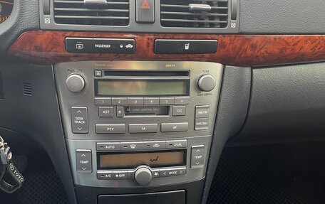 Toyota Avensis III рестайлинг, 2005 год, 630 000 рублей, 7 фотография