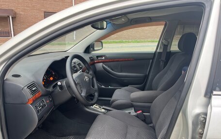 Toyota Avensis III рестайлинг, 2005 год, 630 000 рублей, 6 фотография