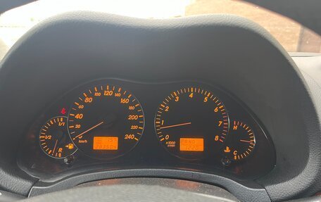 Toyota Avensis III рестайлинг, 2005 год, 630 000 рублей, 8 фотография