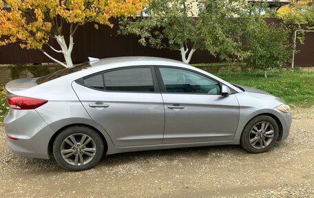 Hyundai Elantra VI рестайлинг, 2016 год, 1 080 000 рублей, 4 фотография