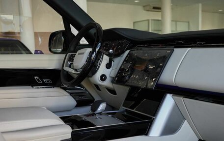 Land Rover Range Rover IV рестайлинг, 2025 год, 25 500 000 рублей, 9 фотография