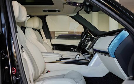 Land Rover Range Rover IV рестайлинг, 2025 год, 25 500 000 рублей, 7 фотография