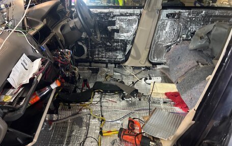 Mitsubishi Chariot III, 2001 год, 700 000 рублей, 28 фотография