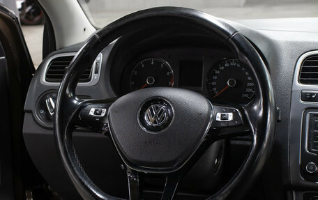 Volkswagen Polo VI (EU Market), 2016 год, 998 000 рублей, 17 фотография