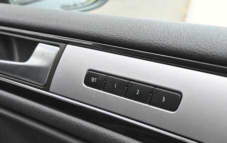 Volkswagen Touareg III, 2013 год, 1 750 000 рублей, 14 фотография