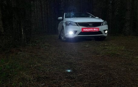 KIA cee'd I рестайлинг, 2011 год, 600 000 рублей, 3 фотография