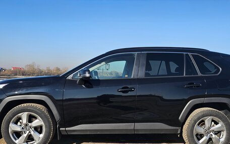 Toyota RAV4, 2021 год, 3 550 000 рублей, 4 фотография