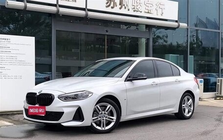 BMW 1 серия, 2022 год, 1 860 000 рублей, 1 фотография