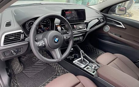 BMW 1 серия, 2022 год, 1 860 000 рублей, 10 фотография