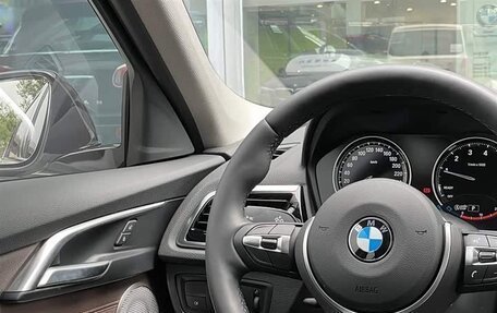 BMW 1 серия, 2022 год, 1 860 000 рублей, 11 фотография