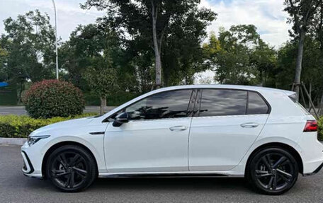 Volkswagen Golf VIII, 2022 год, 1 680 000 рублей, 5 фотография