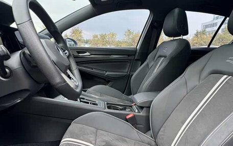 Volkswagen Golf VIII, 2021 год, 1 960 000 рублей, 17 фотография