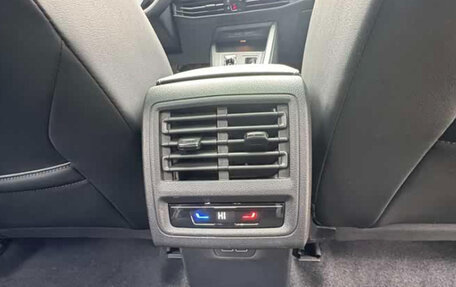 Volkswagen Golf VIII, 2021 год, 1 960 000 рублей, 16 фотография