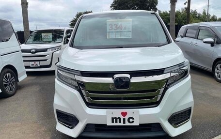 Honda Stepwgn IV, 2021 год, 1 900 000 рублей, 2 фотография