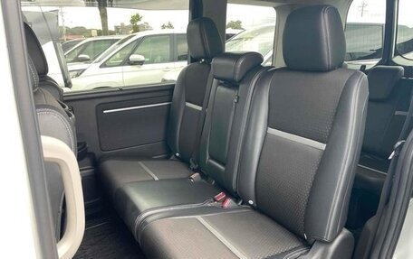 Honda Stepwgn IV, 2021 год, 1 900 000 рублей, 36 фотография