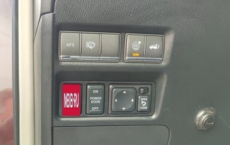 Infiniti QX56, 2011 год, 15 000 000 рублей, 9 фотография