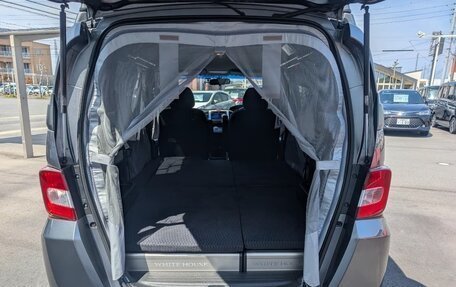 Honda Freed I, 2016 год, 911 000 рублей, 8 фотография