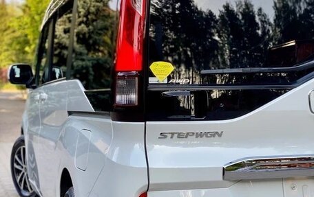 Honda Stepwgn IV, 2018 год, 1 790 000 рублей, 6 фотография