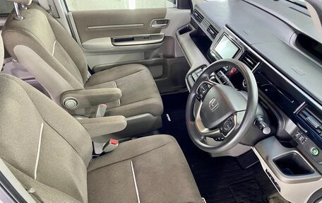 Honda Stepwgn IV, 2018 год, 1 790 000 рублей, 9 фотография