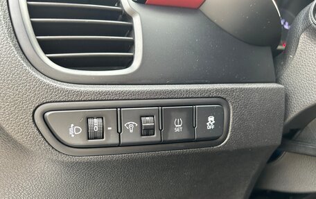 KIA Rio IV, 2019 год, 1 300 000 рублей, 10 фотография