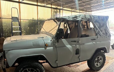 ЛуАЗ 3151, 1995 год, 255 000 рублей, 2 фотография