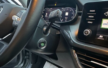 Skoda Rapid II, 2021 год, 1 800 000 рублей, 10 фотография