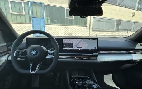BMW 5 серия, 2025 год, 9 190 000 рублей, 8 фотография