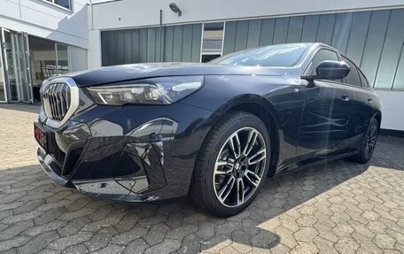 BMW 5 серия, 2025 год, 9 190 000 рублей, 1 фотография