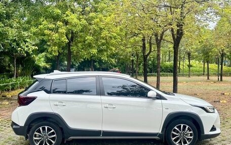 Toyota Yaris XP150 рестайлинг, 2022 год, 1 450 000 рублей, 8 фотография