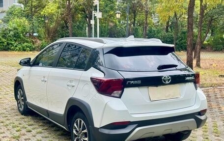 Toyota Yaris XP150 рестайлинг, 2022 год, 1 450 000 рублей, 5 фотография