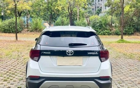 Toyota Yaris XP150 рестайлинг, 2022 год, 1 450 000 рублей, 6 фотография