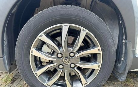 Toyota Yaris XP150 рестайлинг, 2022 год, 1 450 000 рублей, 11 фотография