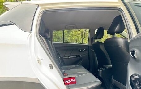 Toyota Yaris XP150 рестайлинг, 2022 год, 1 450 000 рублей, 20 фотография