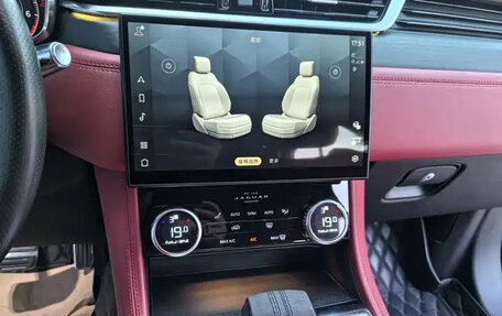 Jaguar F-Pace, 2022 год, 3 722 555 рублей, 15 фотография