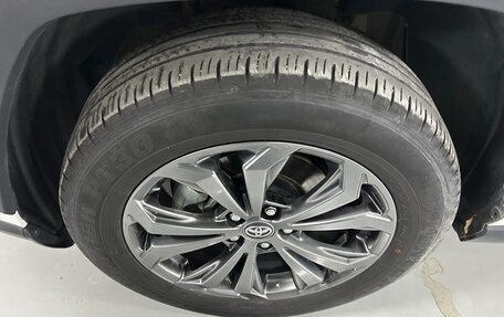 Toyota RAV4, 2022 год, 2 850 000 рублей, 5 фотография