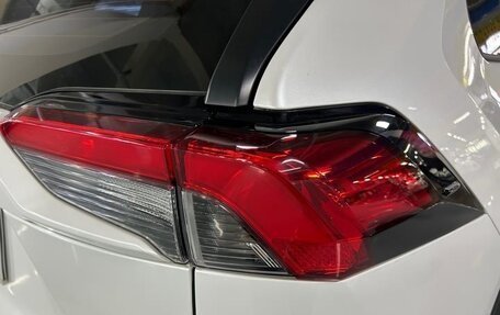 Toyota RAV4, 2022 год, 2 850 000 рублей, 20 фотография