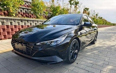 Hyundai Elantra, 2022 год, 1 820 000 рублей, 2 фотография