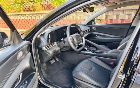 Hyundai Elantra, 2022 год, 1 820 000 рублей, 8 фотография