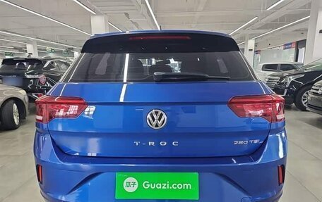 Volkswagen T-Roc I, 2022 год, 1 640 000 рублей, 5 фотография